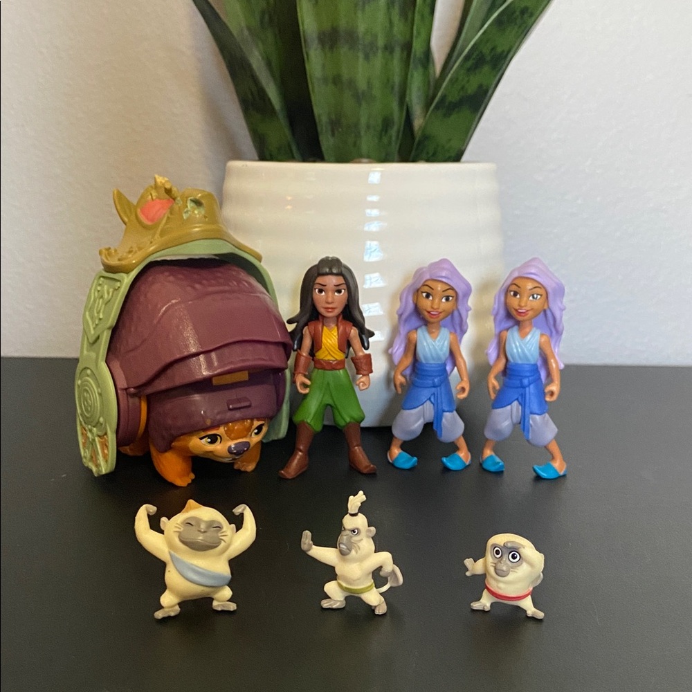 Disney Raya and the Last Dragon Figure Lot - (Set of 7)